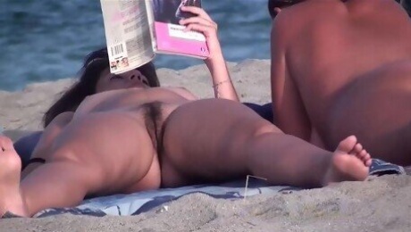 Sexy Amateur Nude Beach Babes Hidden Cam Video