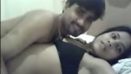 Beautiful Indian teen babe enjoys her boyfriend on the bed