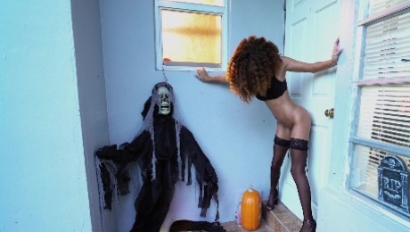 Skinny ebony pumps serious inches on Halloween