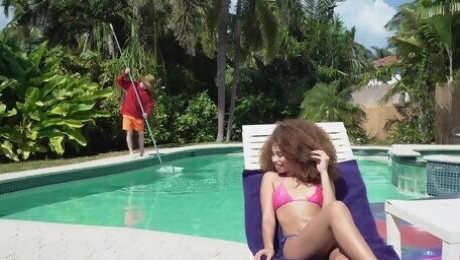 Pool fuck with the pool boy for this thin ebony chick