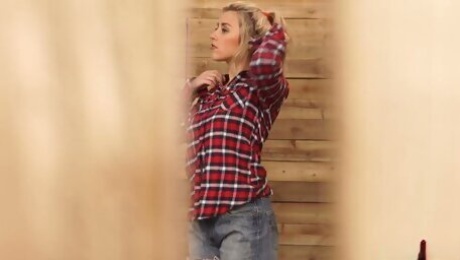 Country chick with juicy boobies Louise strips and dances in the stable
