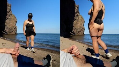 The stranger shocked the exhibitionist on the sea beach - XSanyAny