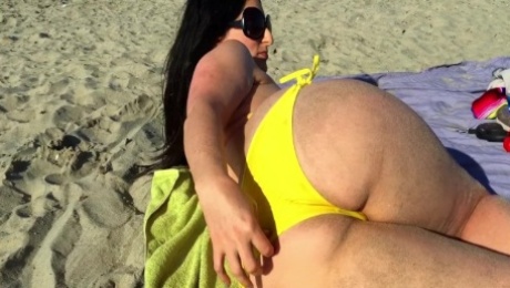 Luscious Lopez jiggling on a public beach