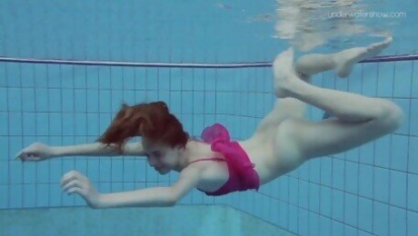 Video  Stylish GF - babe action - Underwater Show