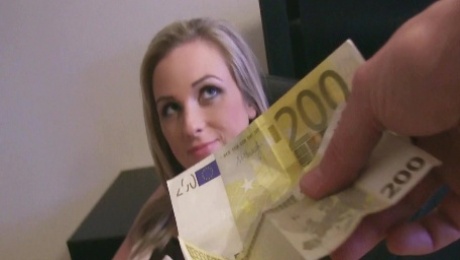 Czech slut loves money